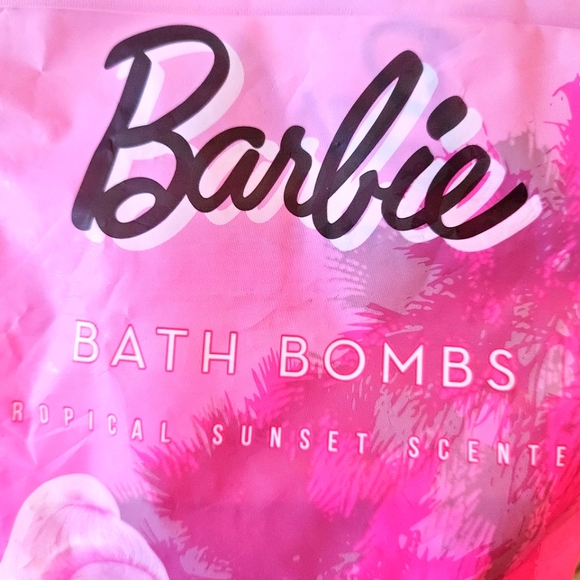Barbie Bath Bombs Tropical Sunset Scented, NWOT... - Picture 3 of 4